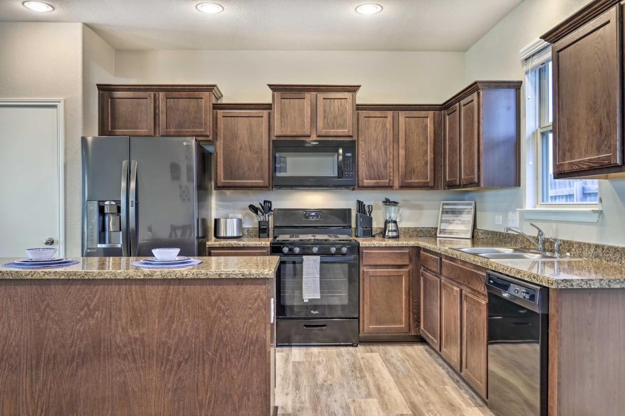 Buda Home With Smart Tv About 19 Mi To Downtown Austin Ngoại thất bức ảnh