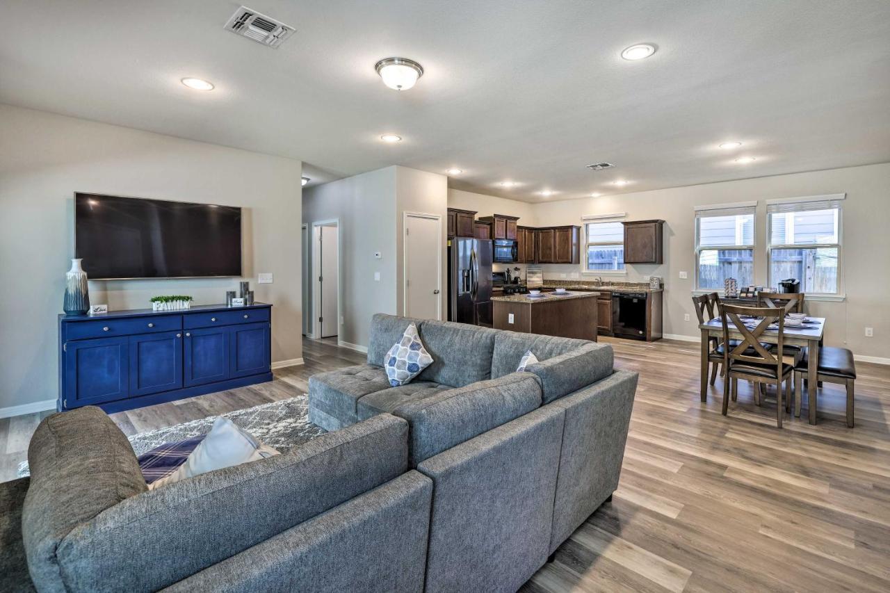 Buda Home With Smart Tv About 19 Mi To Downtown Austin Ngoại thất bức ảnh