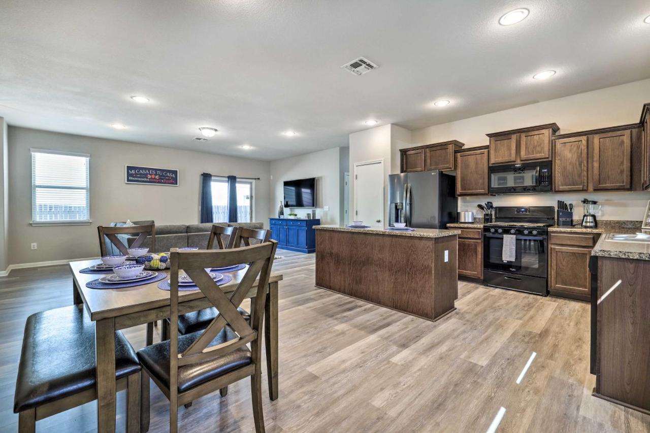 Buda Home With Smart Tv About 19 Mi To Downtown Austin Ngoại thất bức ảnh