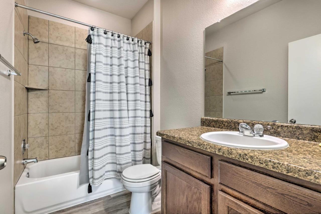 Buda Home With Smart Tv About 19 Mi To Downtown Austin Ngoại thất bức ảnh