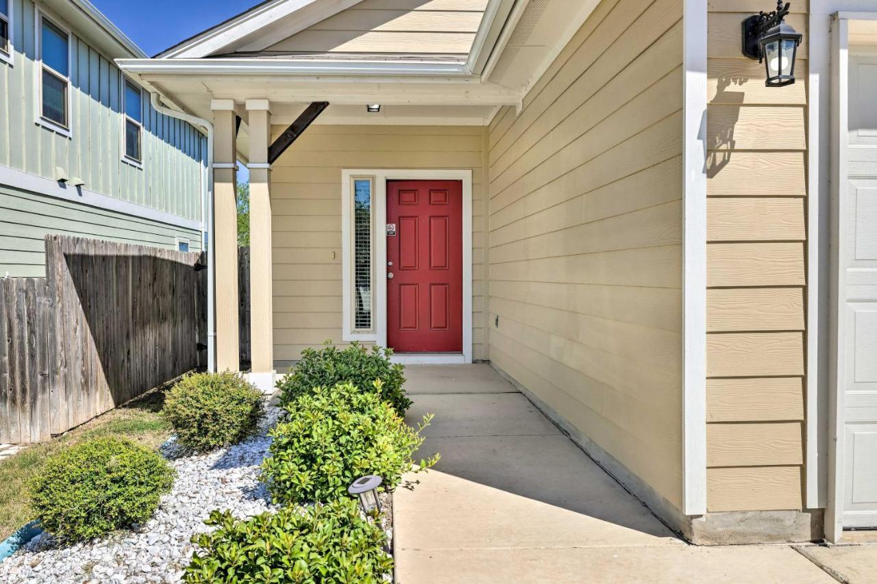 Buda Home With Smart Tv About 19 Mi To Downtown Austin Ngoại thất bức ảnh