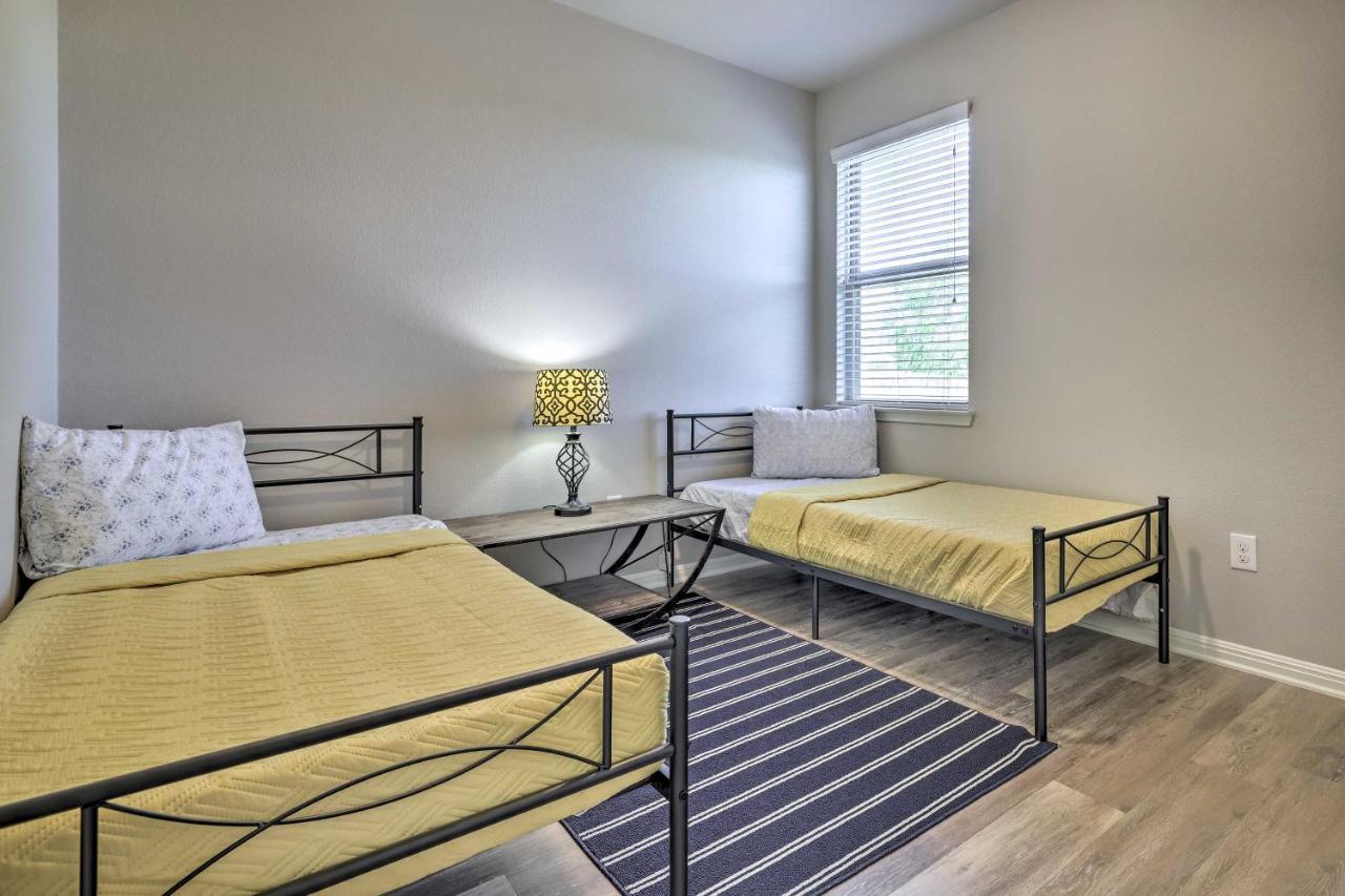 Buda Home With Smart Tv About 19 Mi To Downtown Austin Ngoại thất bức ảnh